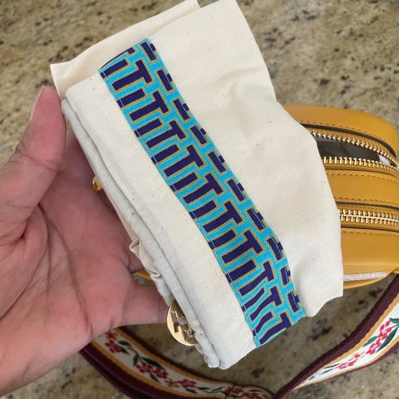 New Tory Burch crossbody 🎉 Perry high camera bag - Picture 3 of 8